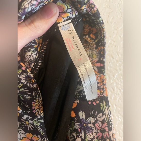 FP Movement Mid-Rise Ankle Length Eden Print Leggings - Picture 15 of 15